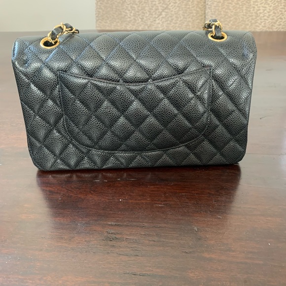 Chanel medium classic flap - Picture 4 of 17